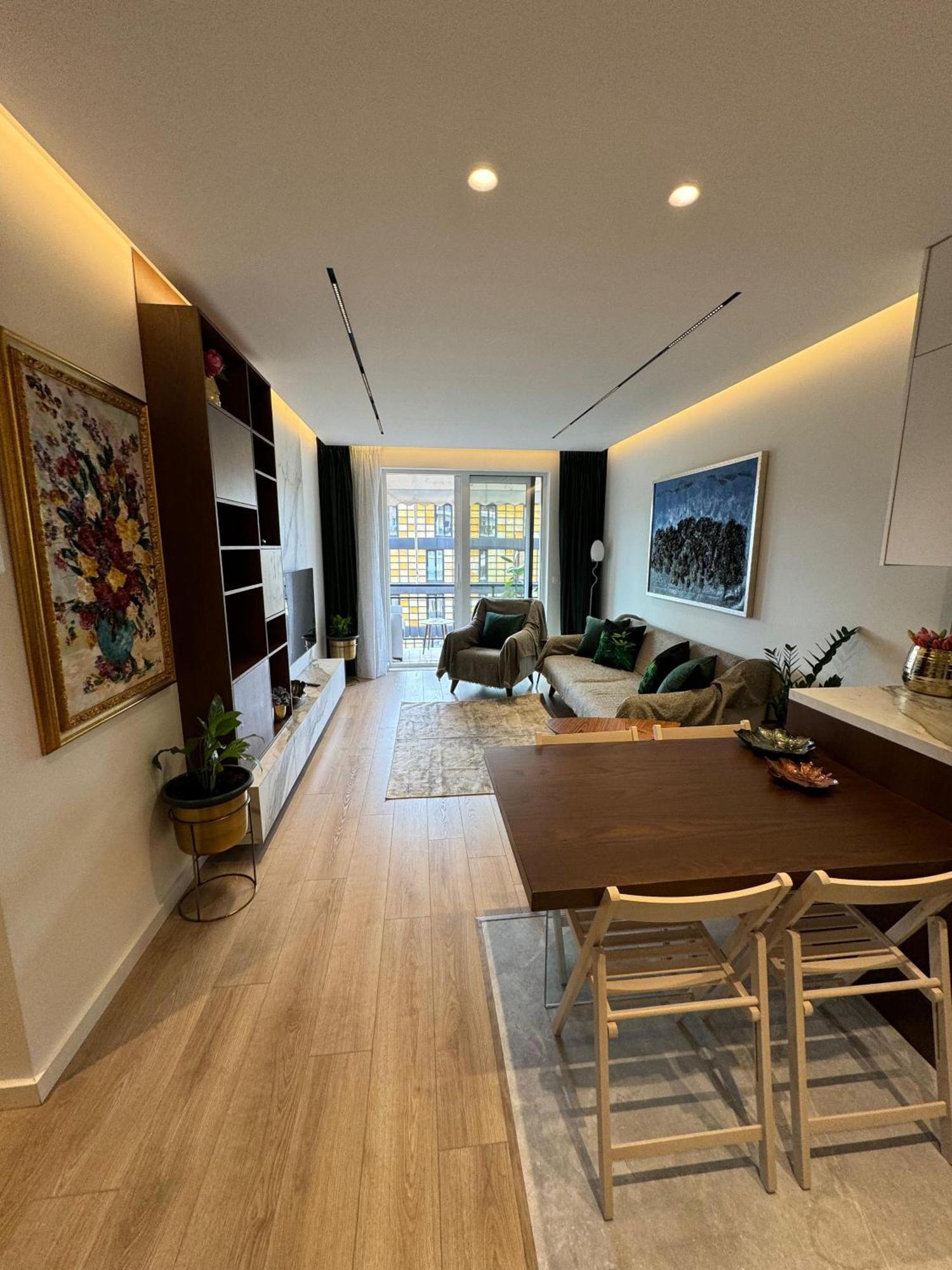 Adam's House Apartment *